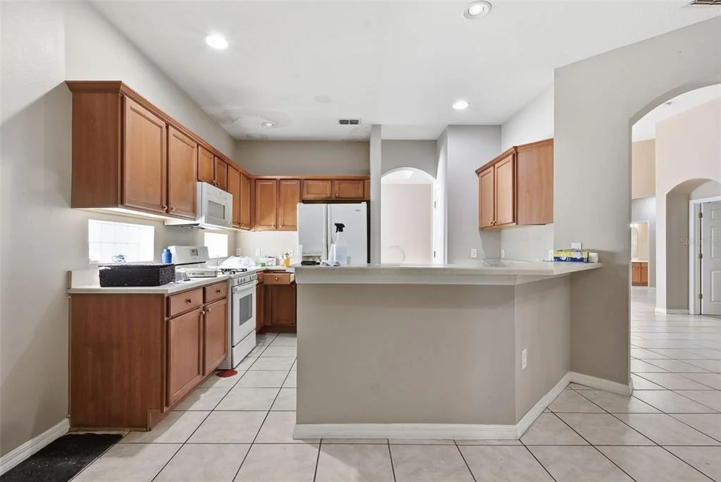 Photo of 929 LASCALA DRIVE