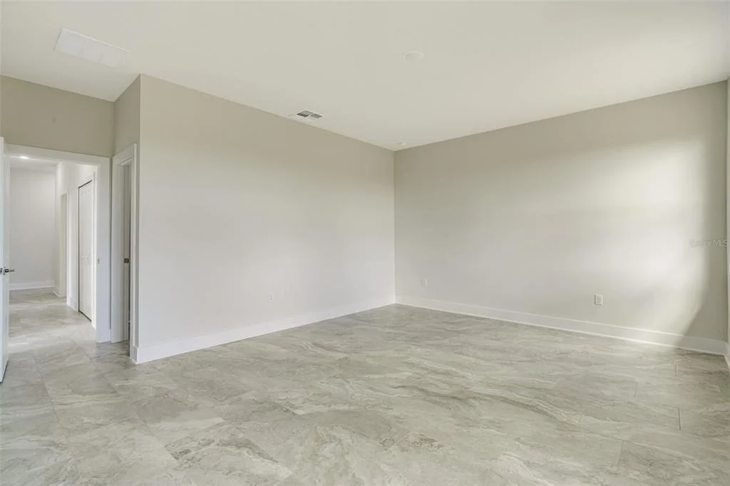 Photo of 384 BAYTREE DRIVE