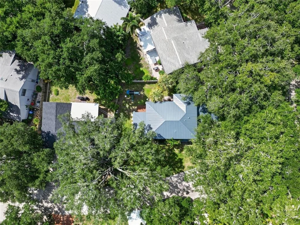 Photo of 6812 ARBOR OAKS DRIVE