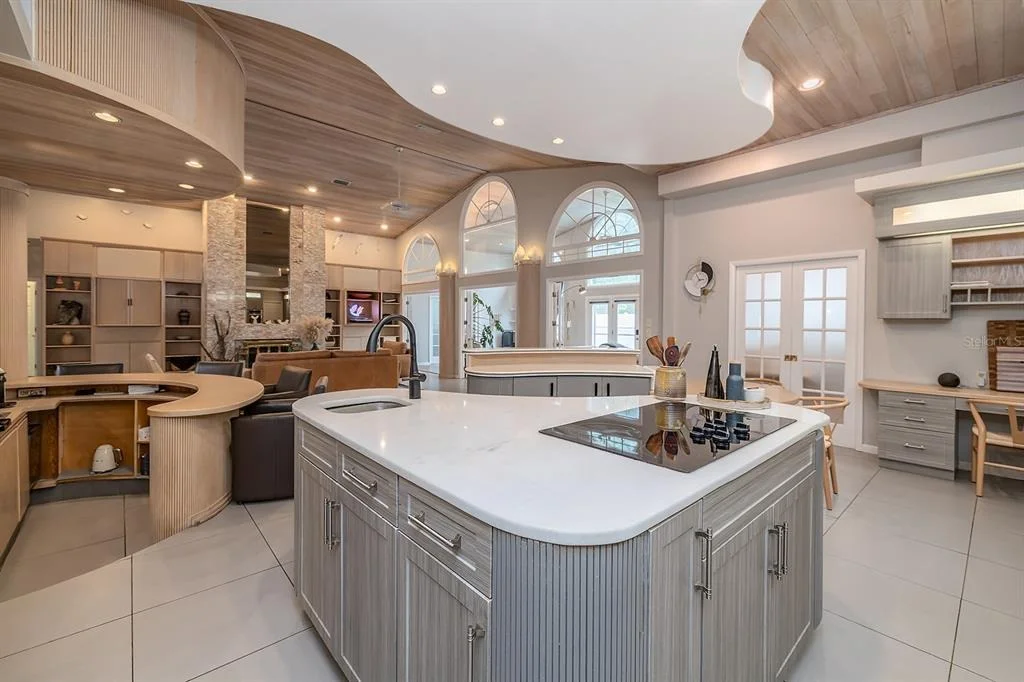 Photo of 101 N ST ANDREWS DRIVE