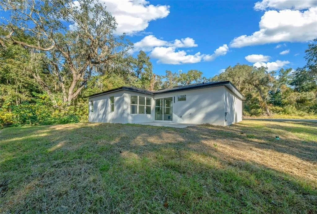 Photo of 4 OAK CIRCLE