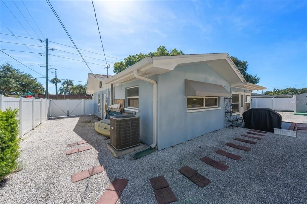Photo of 1690 PINEHURST ROAD