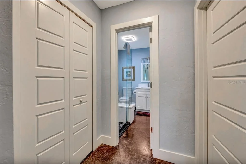Photo of 301 JACKSON DRIVE