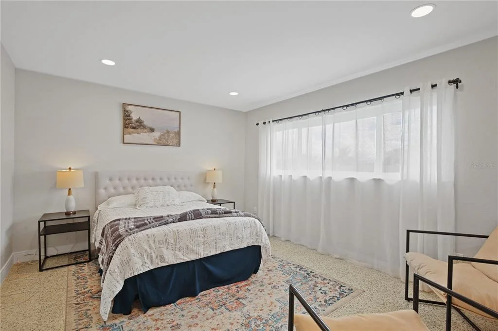 Photo of 136 BAYSIDE DRIVE