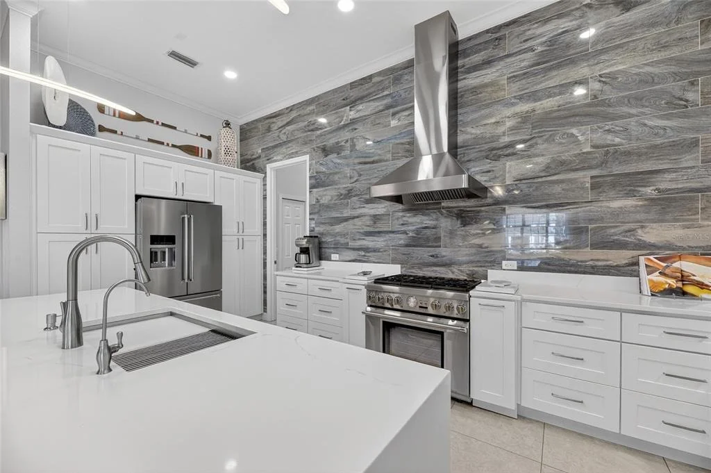 Photo of 719 ISLEBAY DRIVE