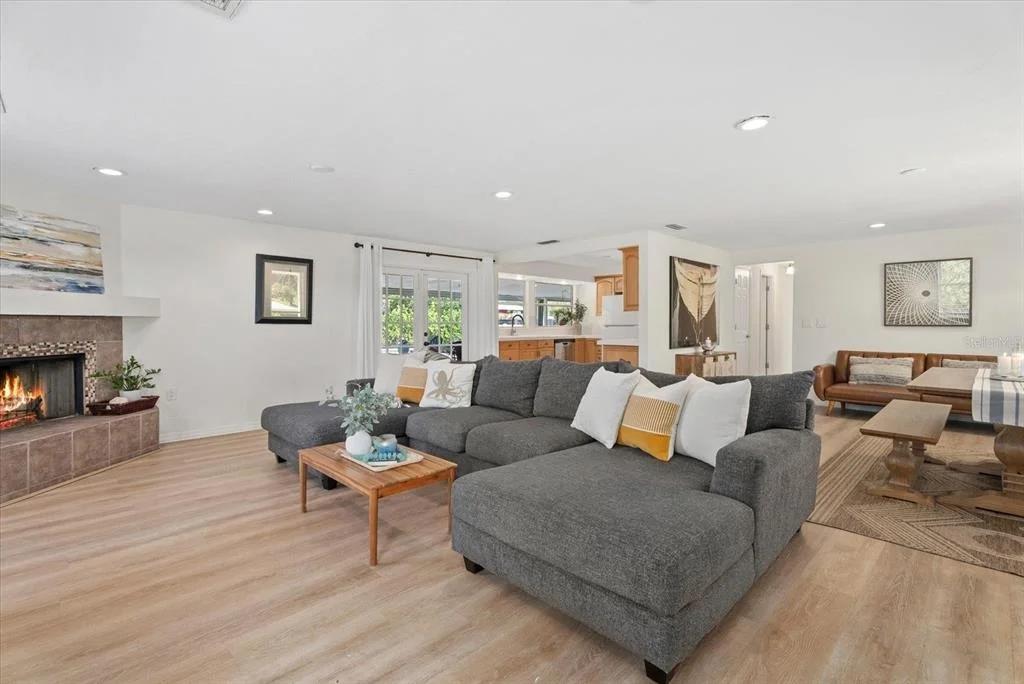 Photo of 5868 DENISON DRIVE