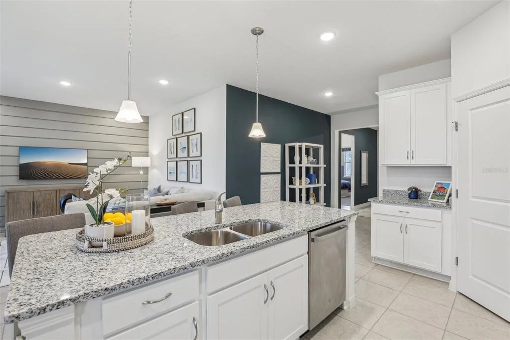 Photo of 1884 HORSETAIL DRIVE