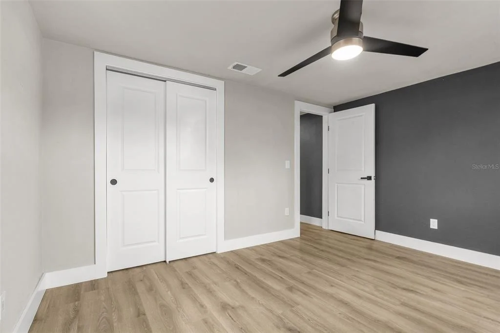 Photo of 4036 SUNRAY DRIVE