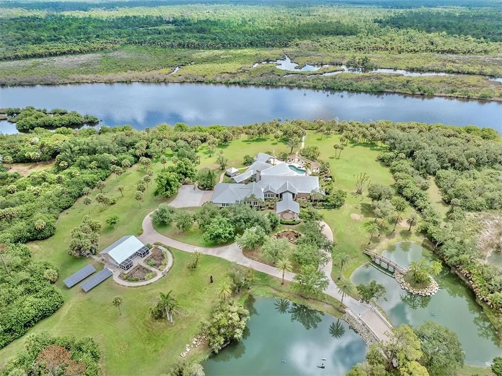 Photo of 630 N RIVER ROAD