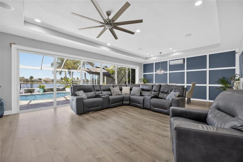 Photo of 5216 POINT HARBOR LANE