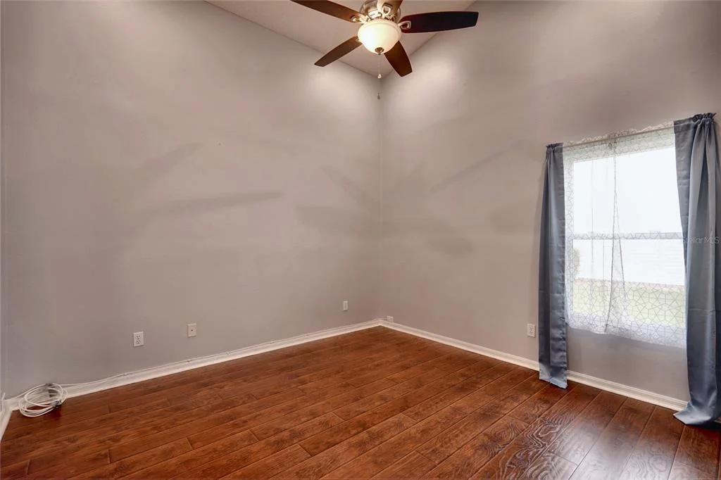 Photo of 25735 GLEN EAGLE DRIVE