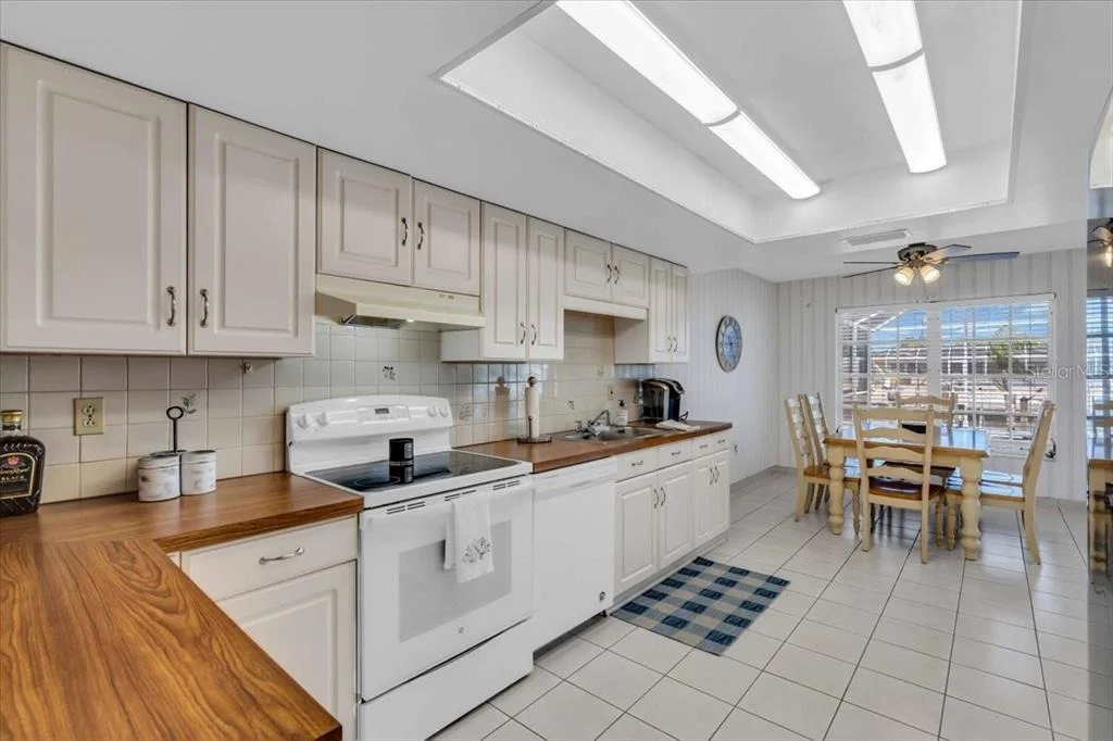 Photo of 3816 ROYAL PALM DRIVE