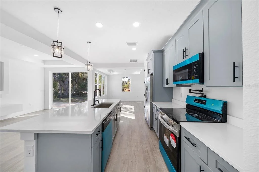 Photo of 4 OAK CIRCLE
