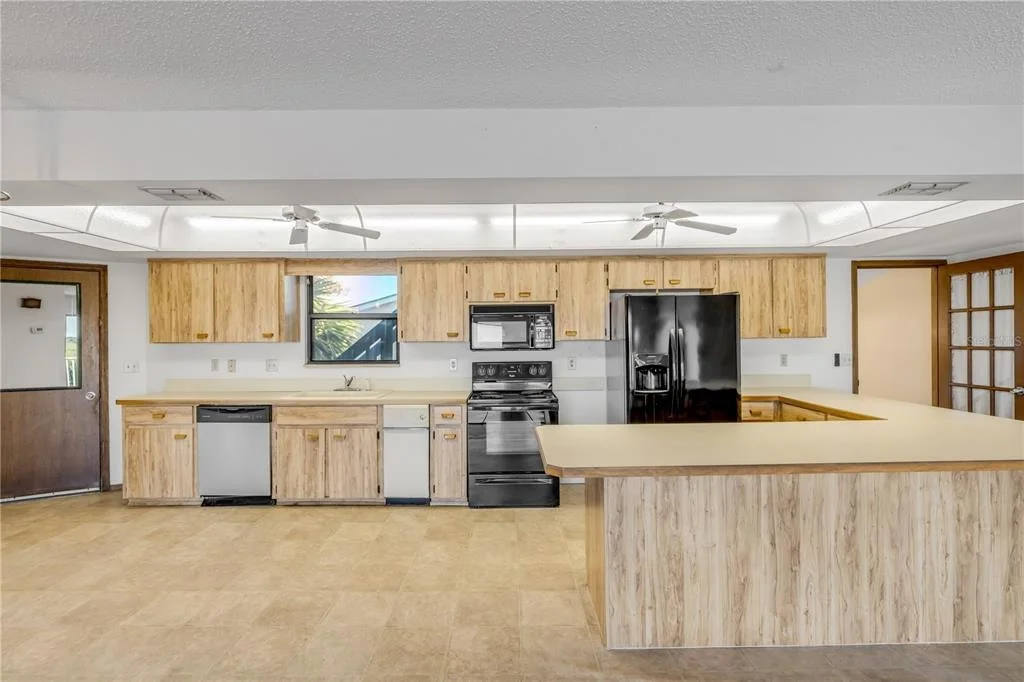 Photo of 824 EEL AVENUE