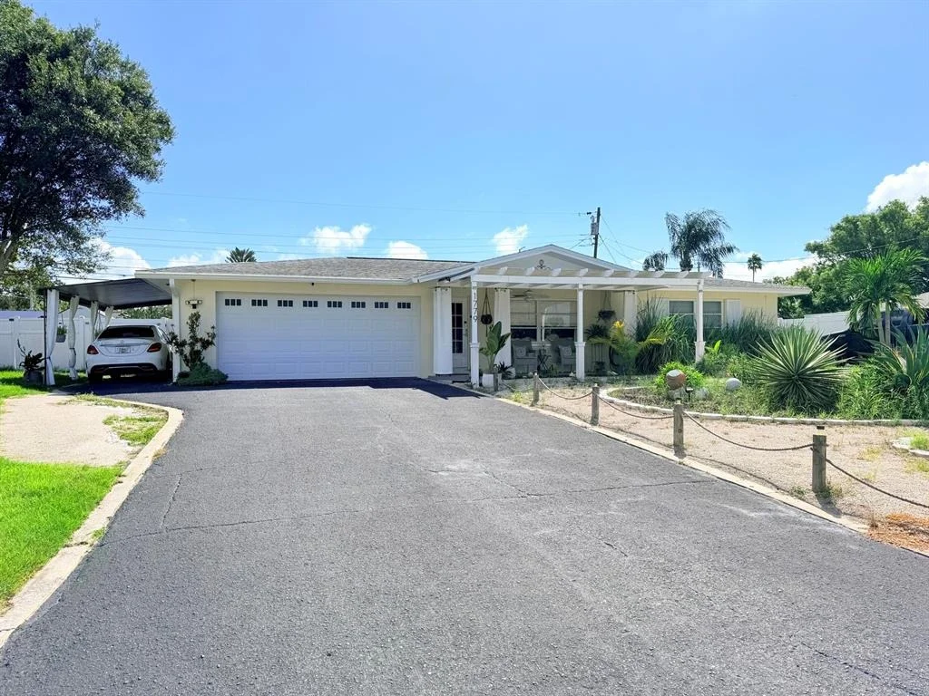 Photo of 1779 AVON LANE