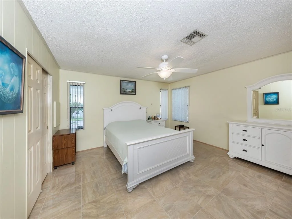 Photo of 628 LA JOLLA CIRCLE