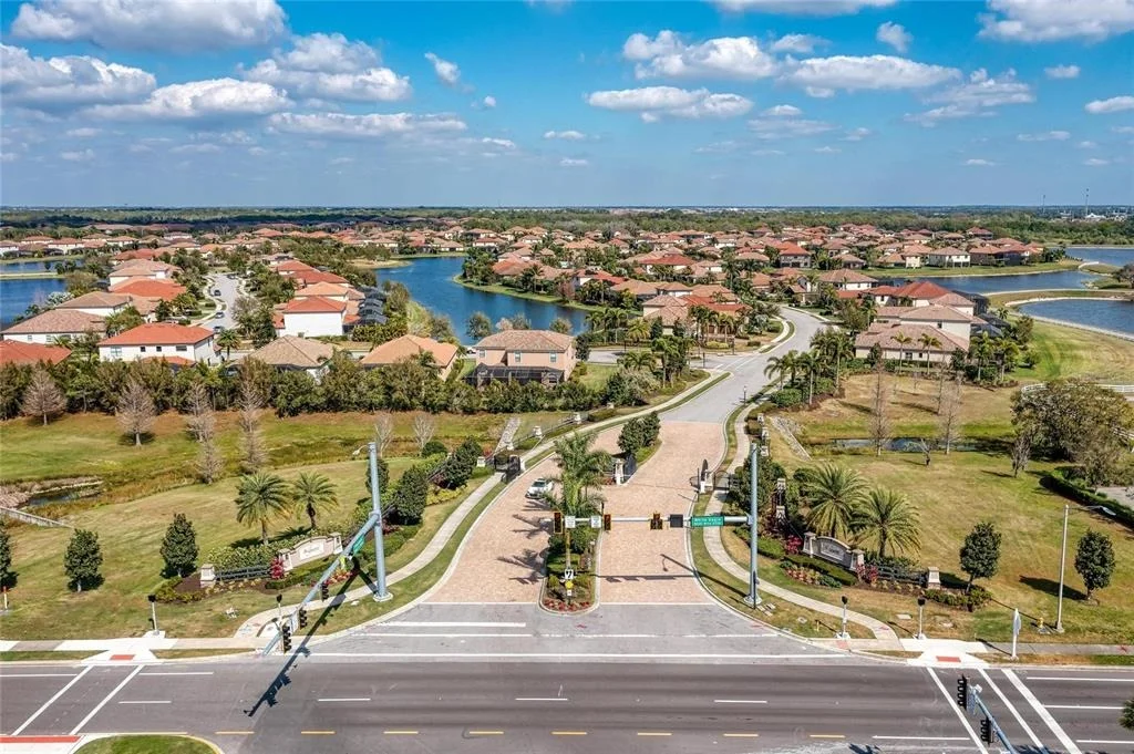 Photo of 5660 CLOVERLEAF RUN