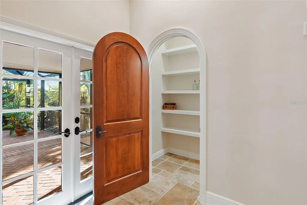 Photo of 2371 LANDINGS CIRCLE