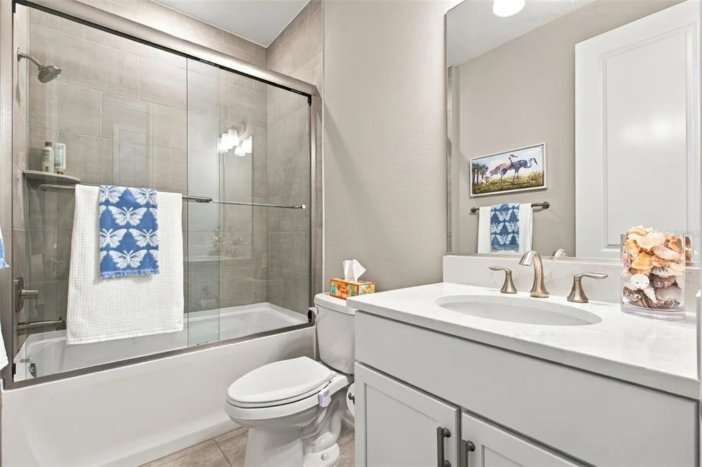 Photo of 4582 NW 57TH AVENUE
