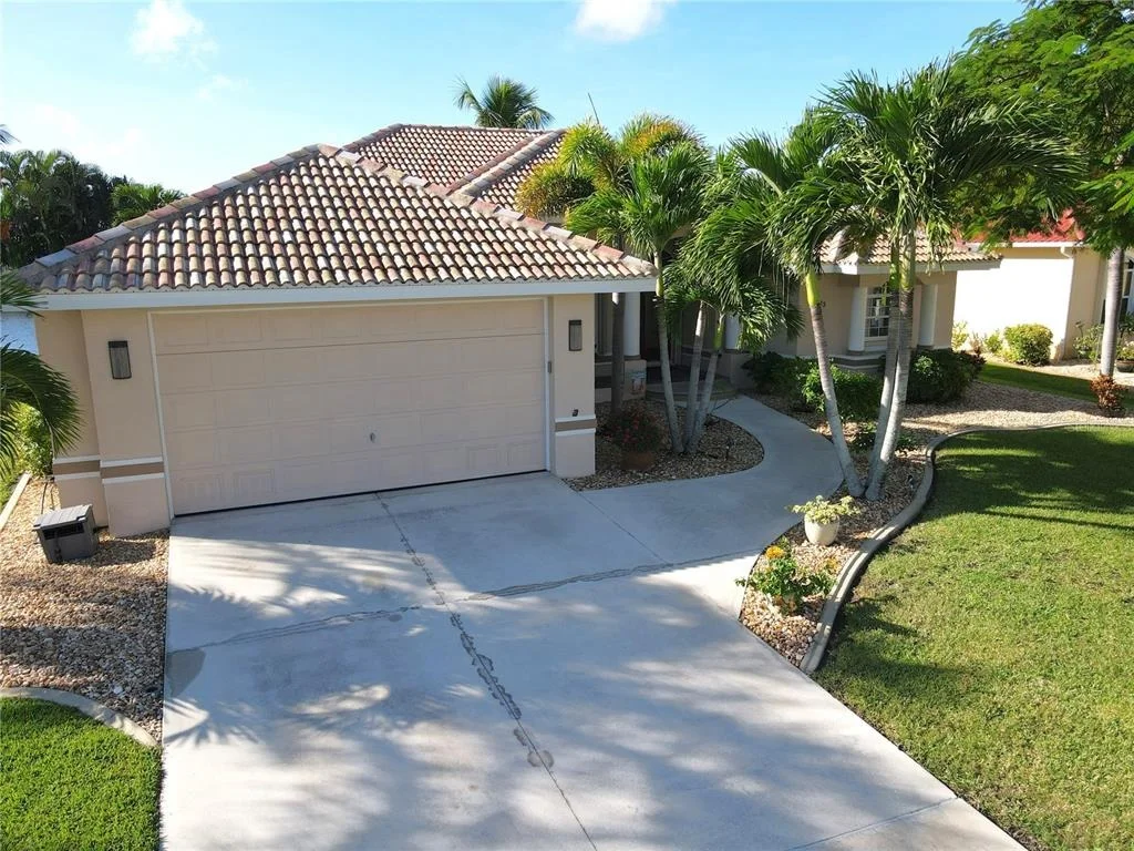 Photo of 17123 BARCREST LANE