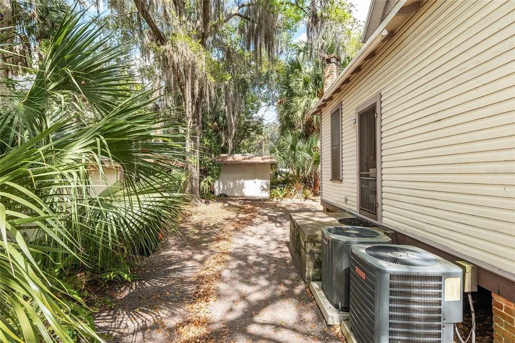 Photo of 306 NE 3RD STREET