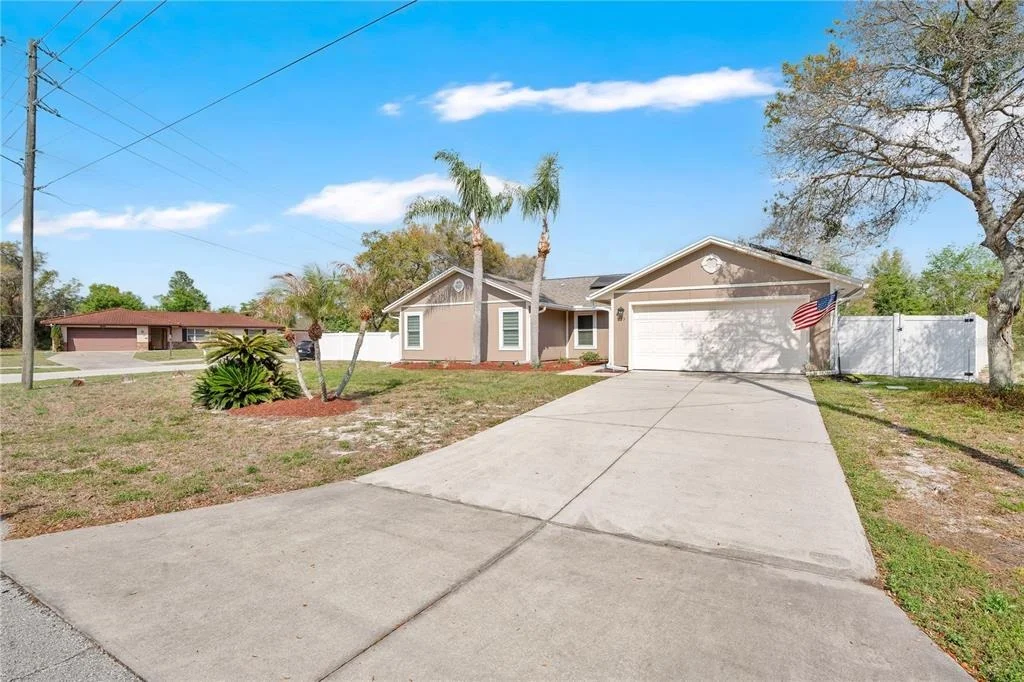 Photo of 985 HEMINGWAY DRIVE
