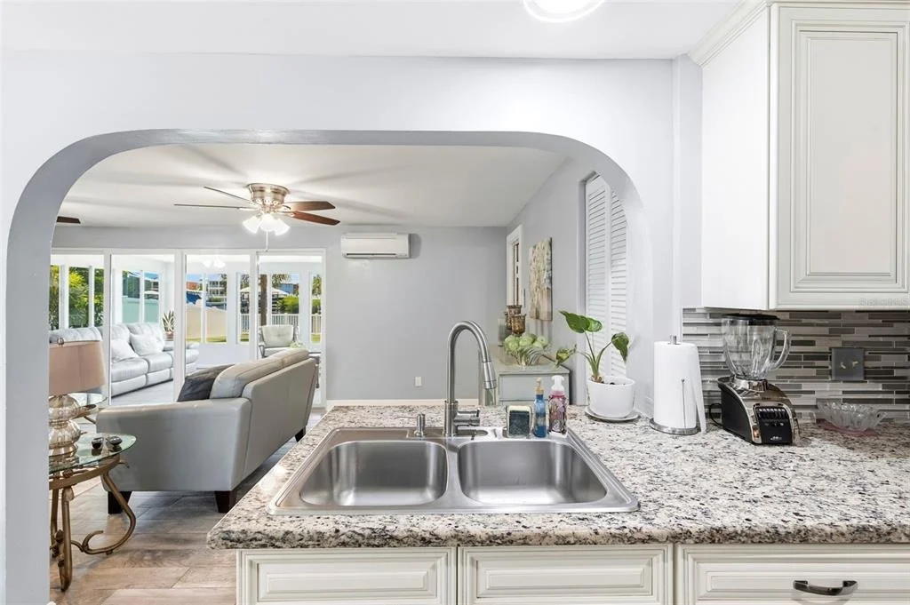 Photo of 485 FLAMINGO DRIVE