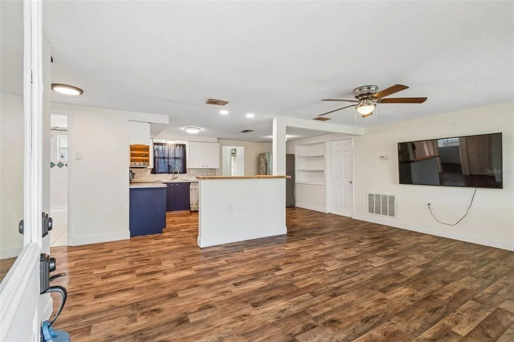 Photo of 1056 TAMARAC DRIVE