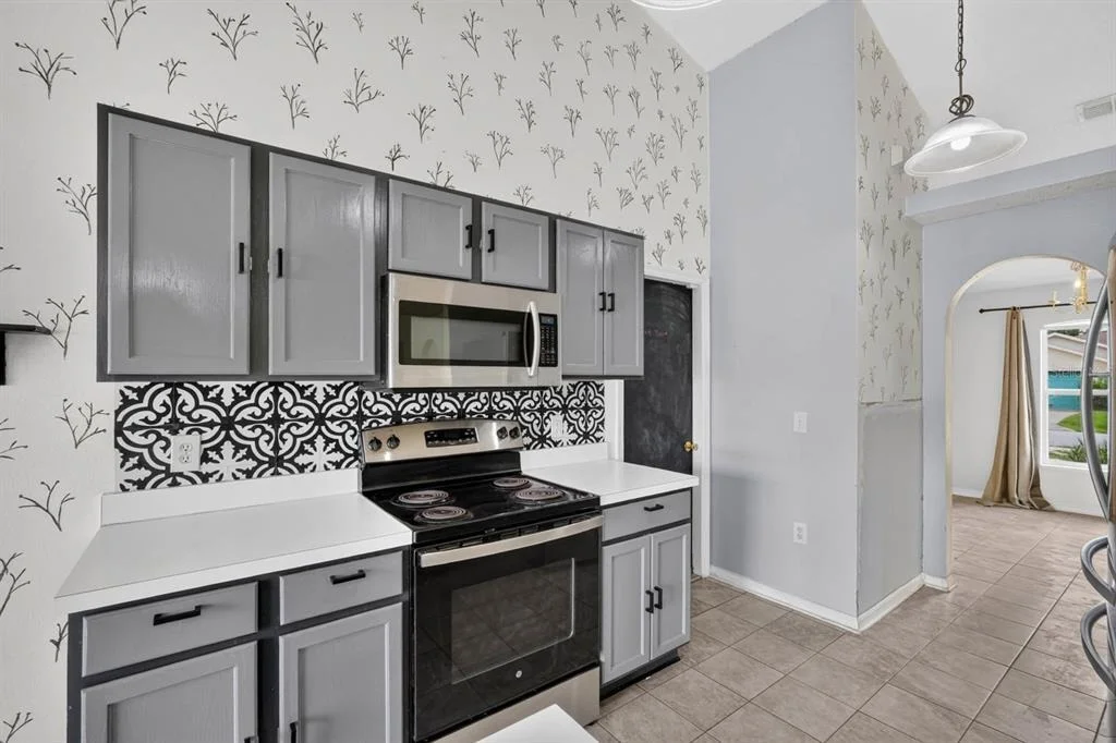 Photo of 6 BROWNSTONE LANE