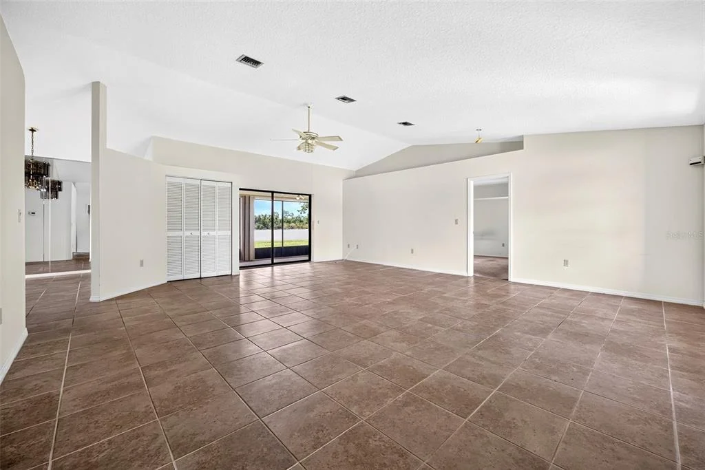Photo of 25192 DERRINGER ROAD