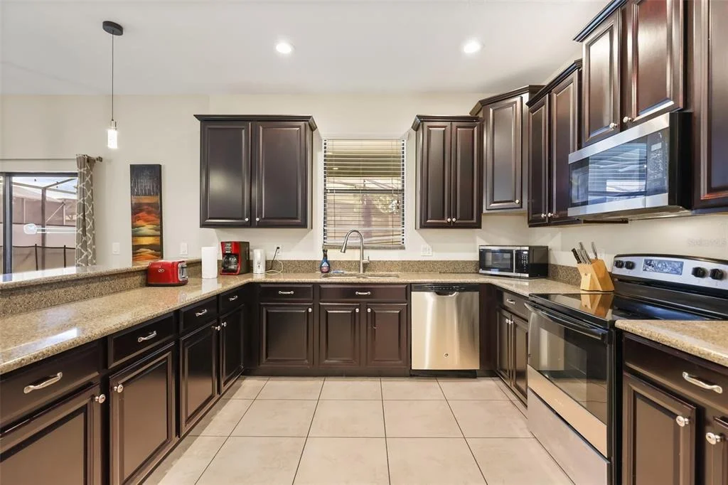 Photo of 1423 THUNDERBIRD ROAD