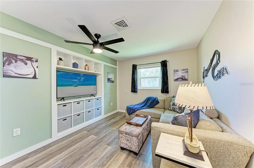 Photo of 1184 KENISCO ROAD