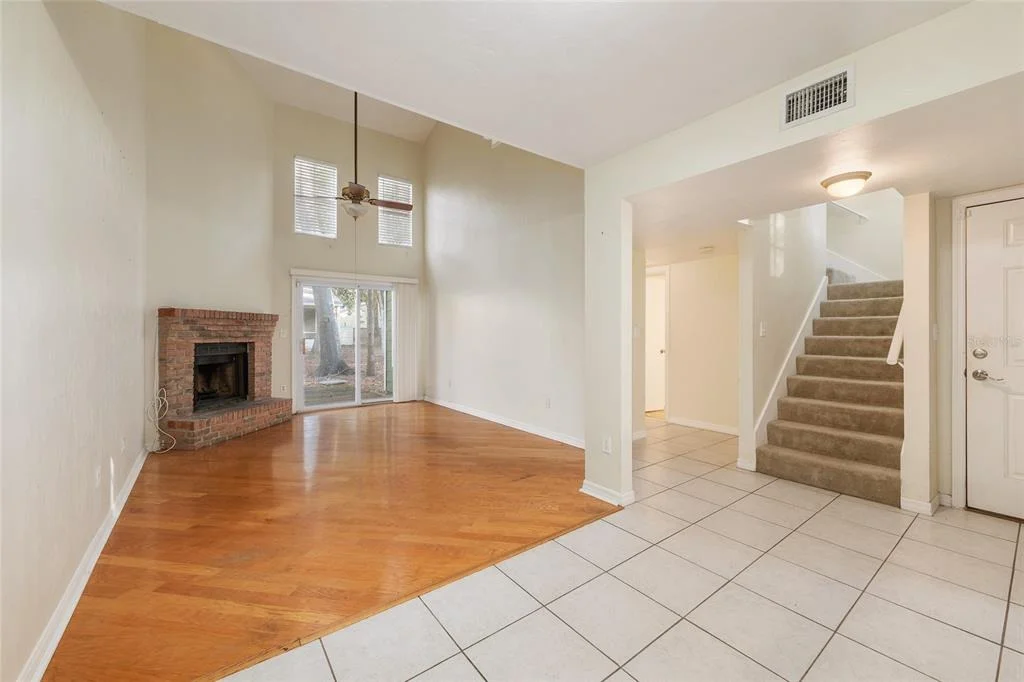 Photo of Unit K at 345 NW 48TH BOULEVARD