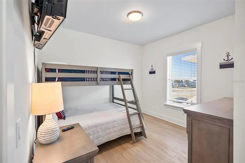 Photo of 200 SURFVIEW LANE