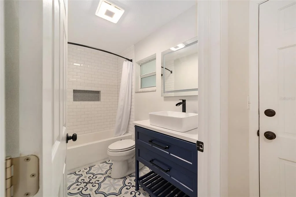 Photo of 825 SE 13TH STREET