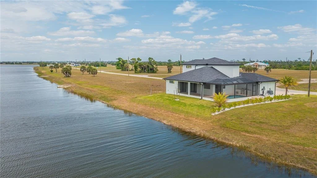 Photo of 7 SUNFLOWER DRIVE
