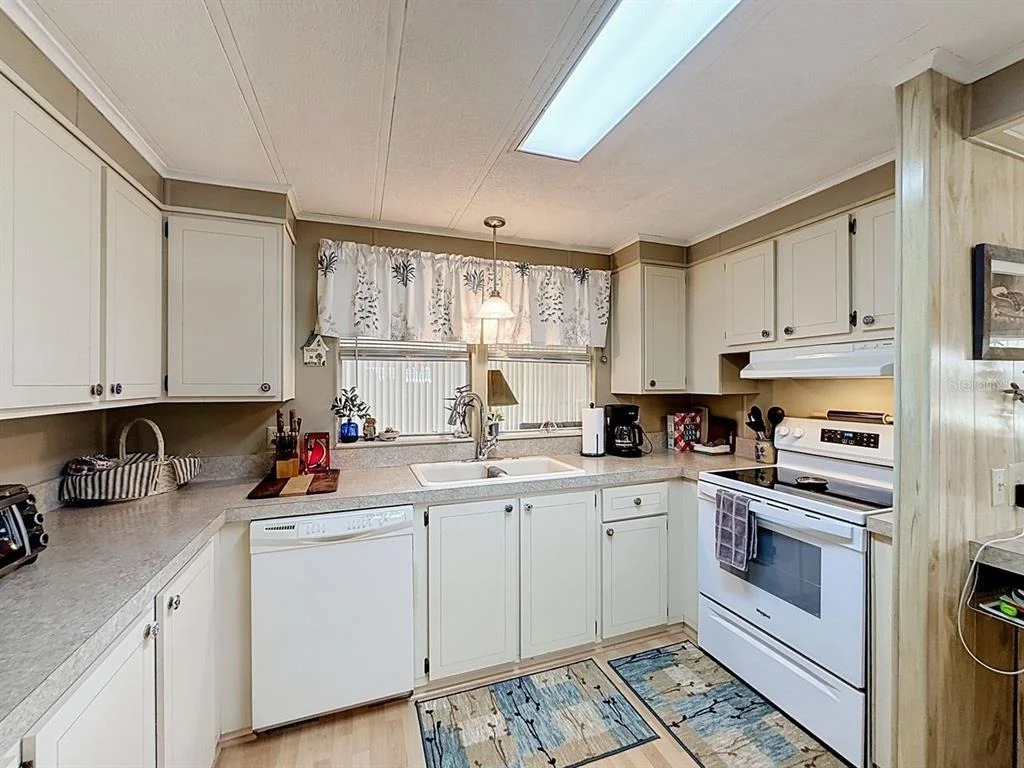Photo of 1561 APACHE CIRCLE