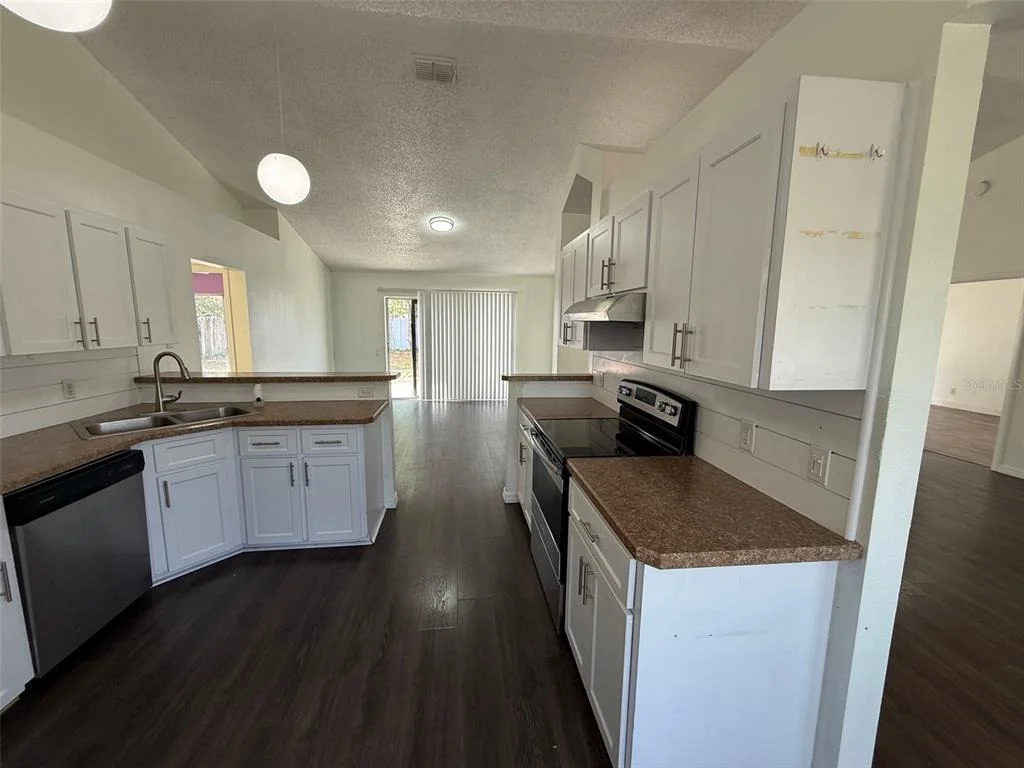 Photo of 13102 LINDEN DRIVE
