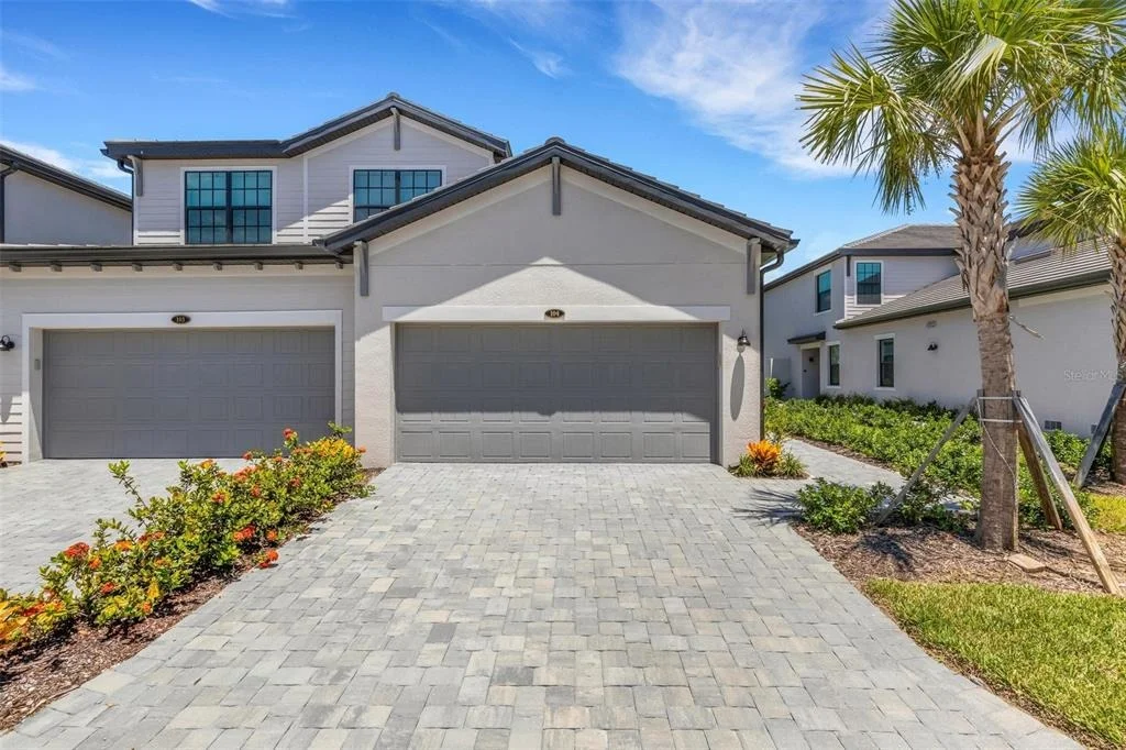 Photo of Unit 104 at 5624 SUMMIT POINTE CIRCLE