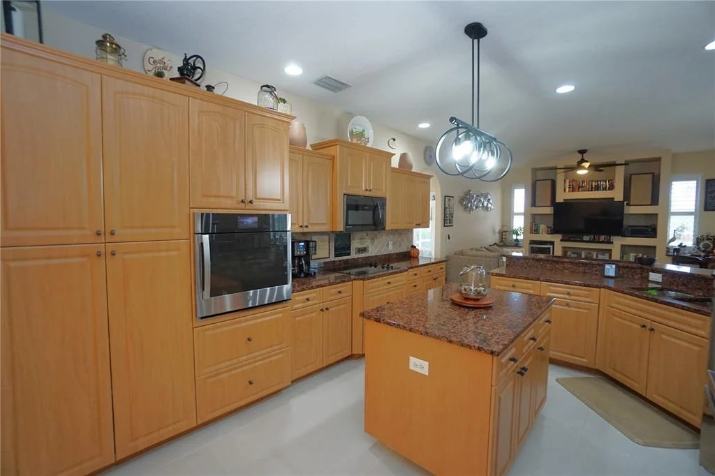 Photo of 17123 BARCREST LANE
