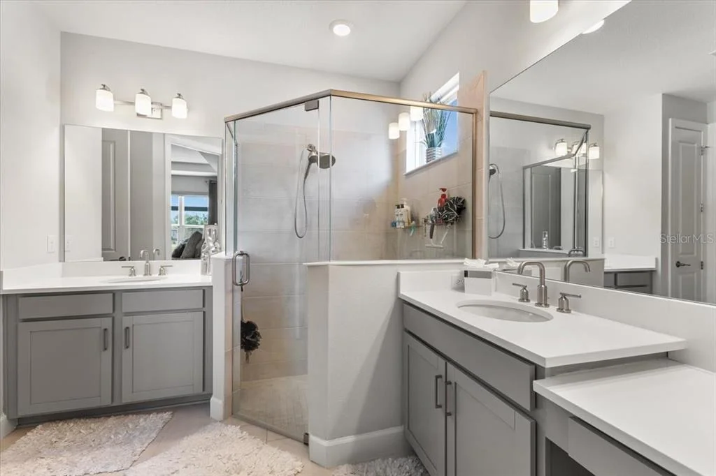 Photo of 4760 CRESTPOINT WAY