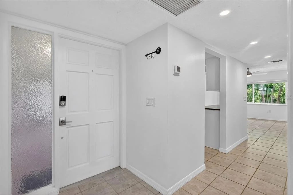 Photo of 1884 SOUTHPOINTE DRIVE