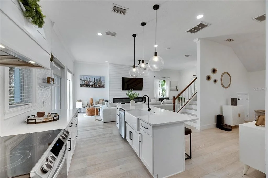 Photo of 6512 SIMONE SHORES CIRCLE