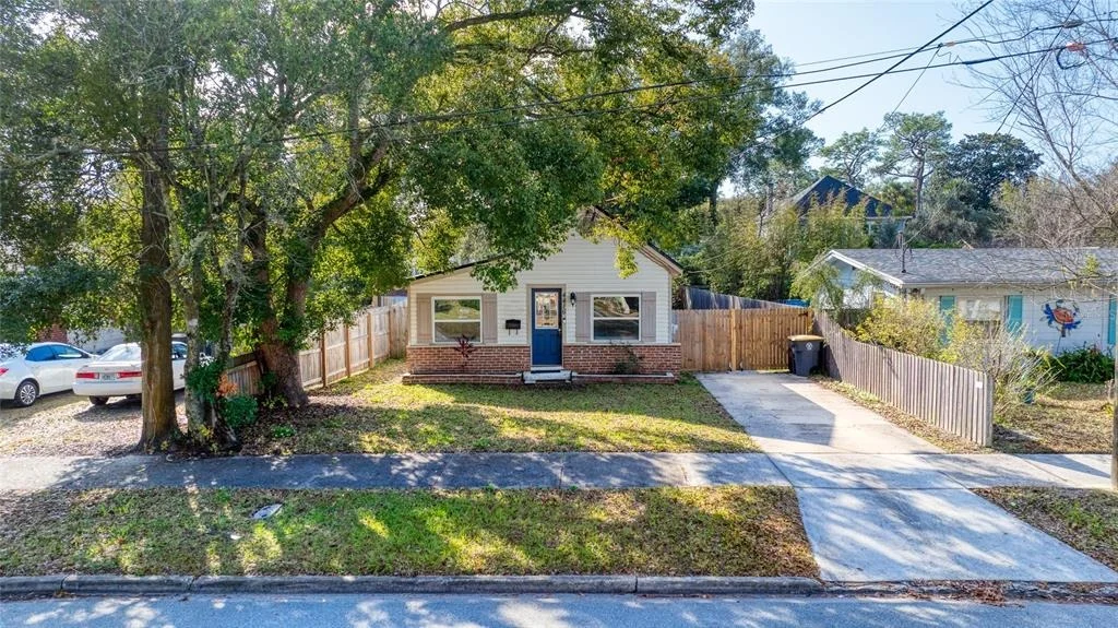 Photo of 4416 BEVERLY AVENUE