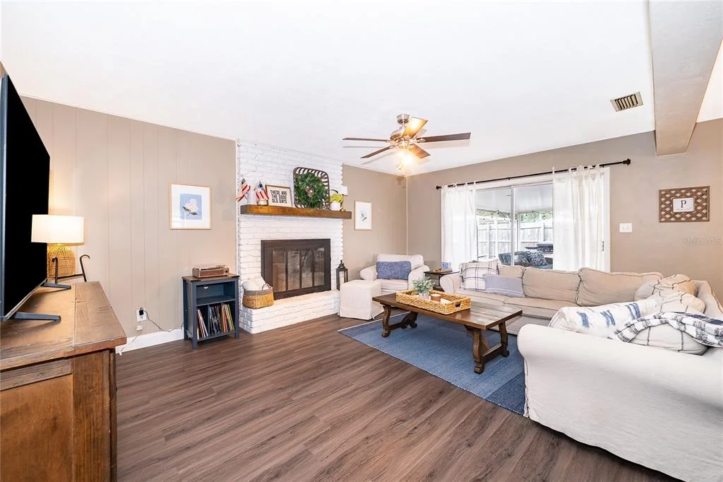 Photo of 2464 HUNTERFIELD ROAD