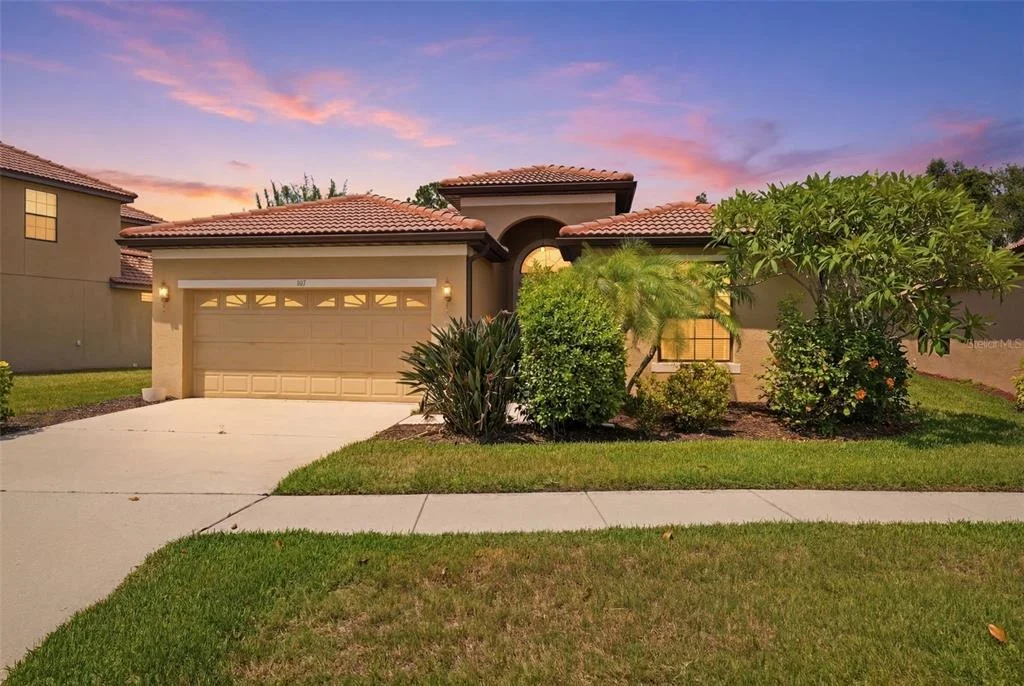 Photo of 107 SILVER FALLS DR DRIVE