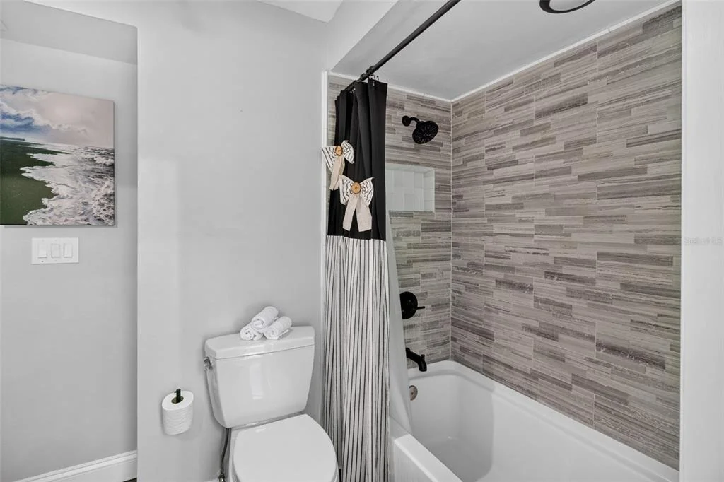Photo of 10588 139TH WAY