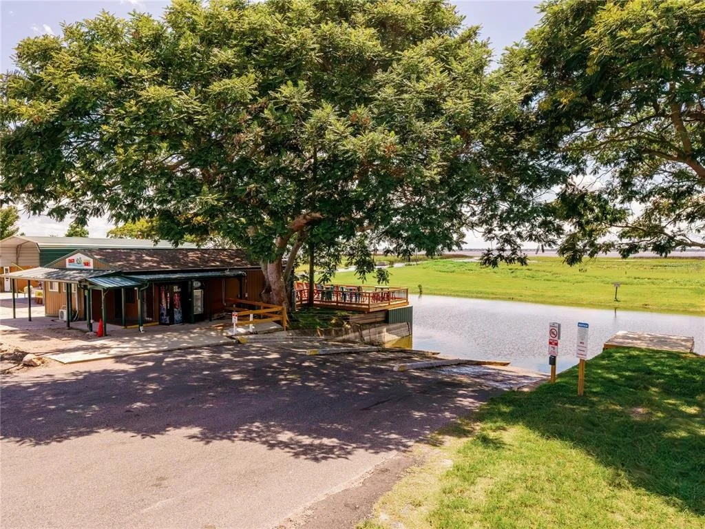 Photo of 2000 PARKWAY AVENUE