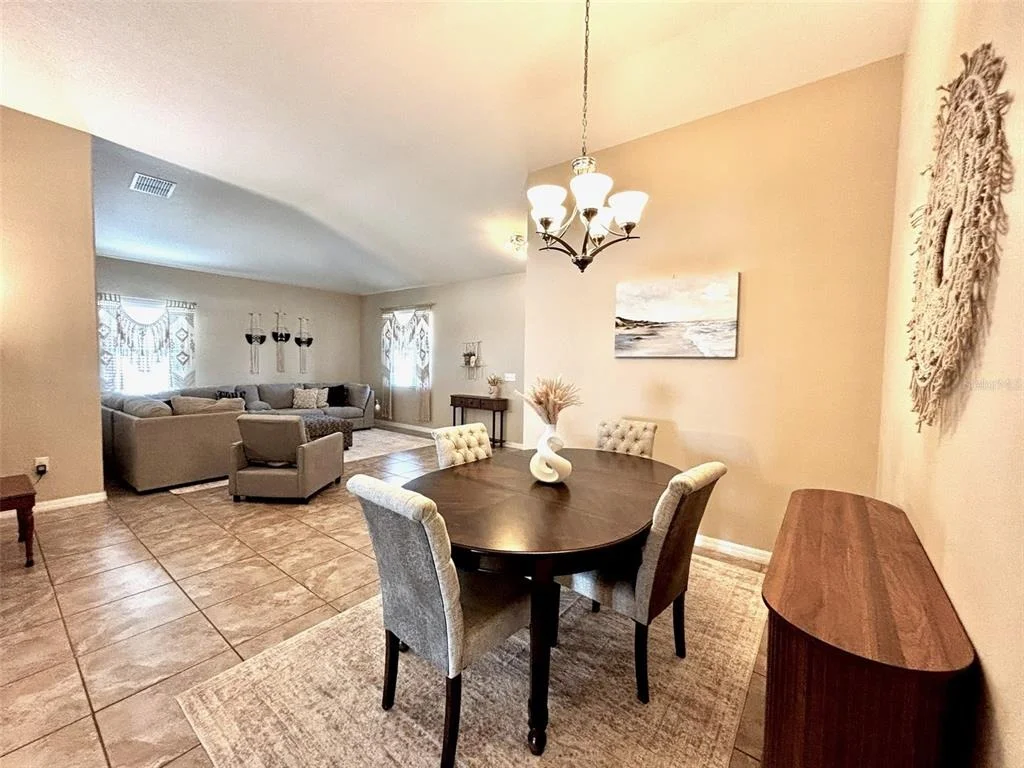 Photo of 613 WABASH BREEZE CIRCLE