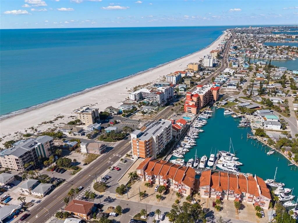 Photo of Unit 1605 at 13101 GULF BOULEVARD